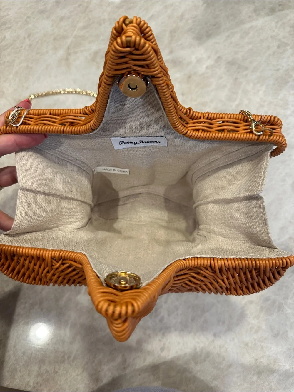 Tommy Bahama Wicker Star Crossbody with Gold Chain - Picture 5 of 7